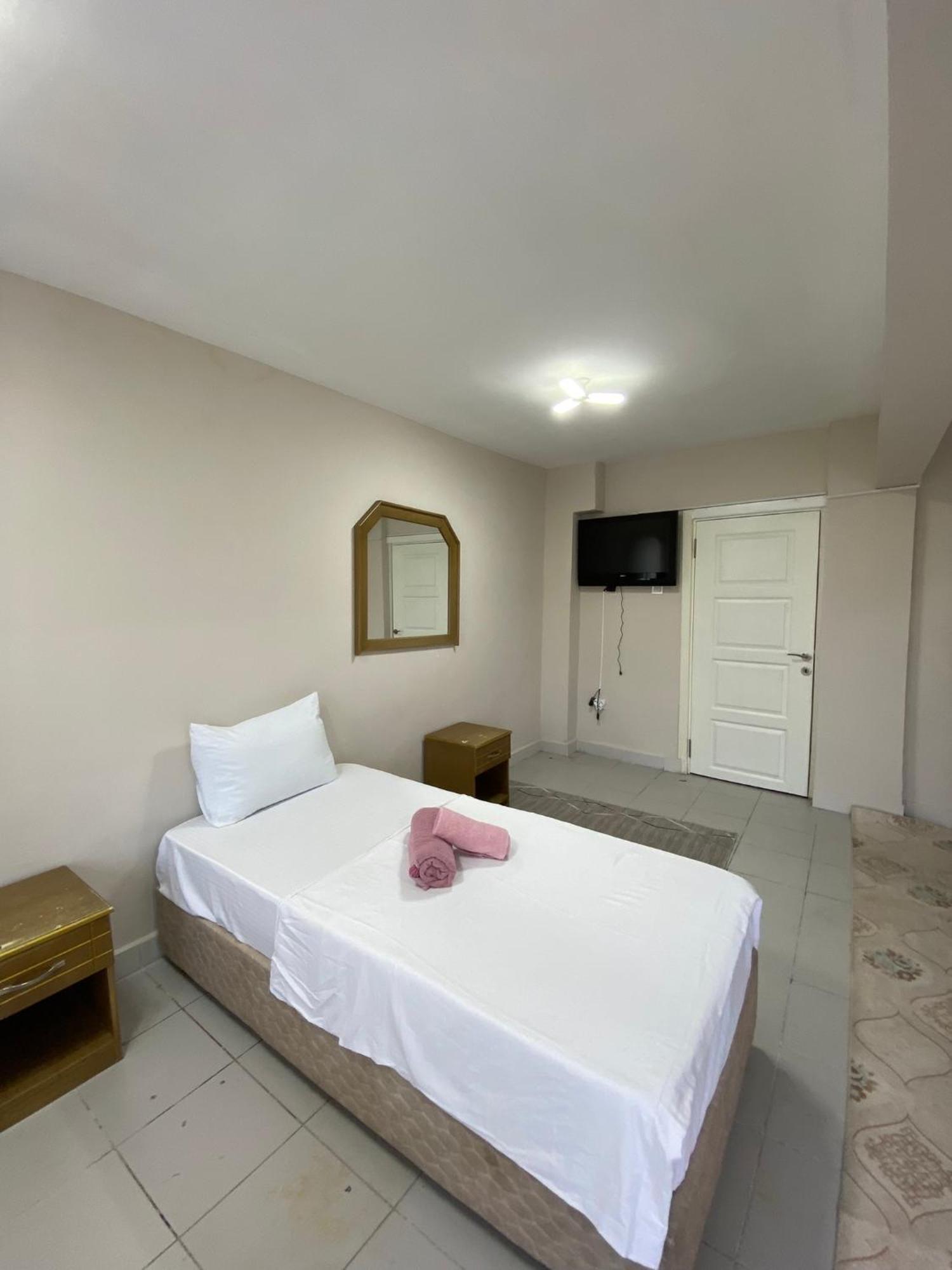 Ceylan Hotel Istanbul Bagian luar foto